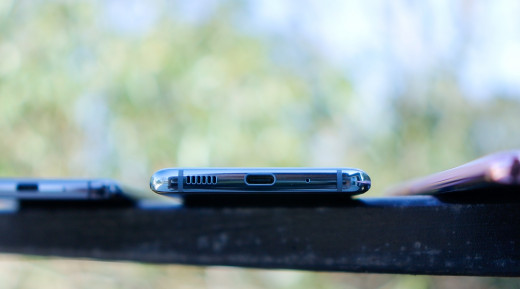 USB Type-C Port is symmetrical horzontally
