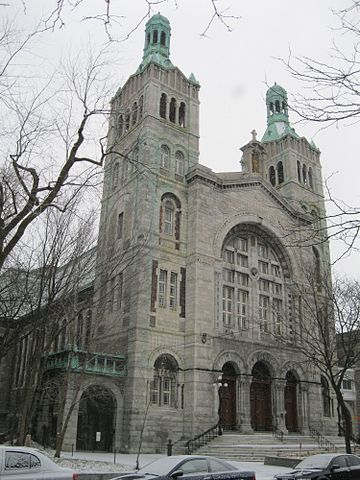 The église Saint-Charles is situated at 2115, rue Centre, Montréal, in the Pointe Saint-Charles neighbourhood