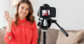 How to be a Vlogger or Video Blogger: Female and Male Vloggers Guide