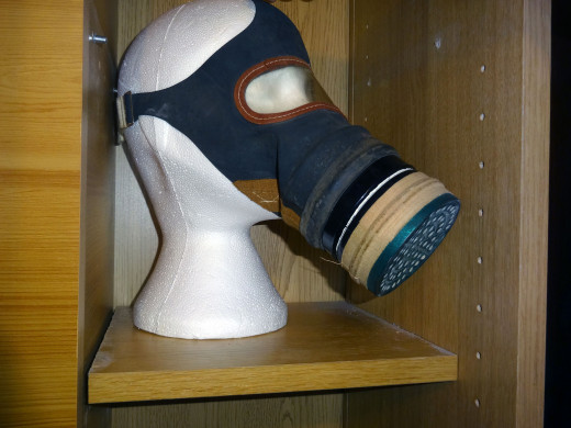 Gasmask with built-in air filter to be displayed.