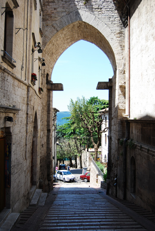 Anywhere you go in Perugia, you will meet numerous arches. On my way to university there is The Gate of San Pietro, also known as "Porta Romana" (Roman Gate). 