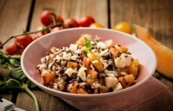 Rice Salad With Melon and Tomatoes: Idea for Lunch