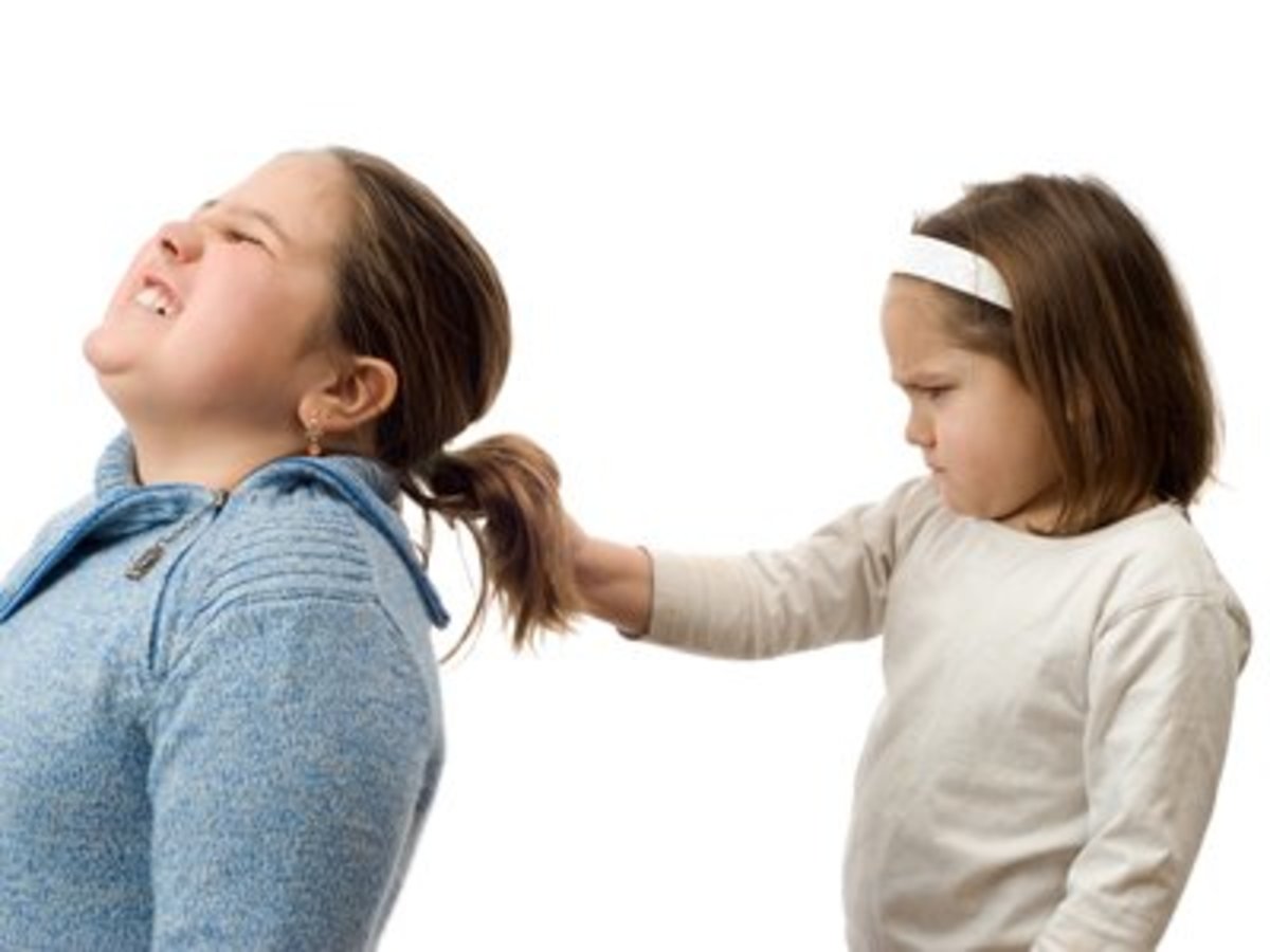 7 Effective Parenting Tips to Deal With Sibling Rivalry in