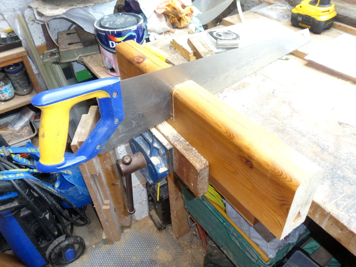 Sawing bridle joints in the inner upright supports