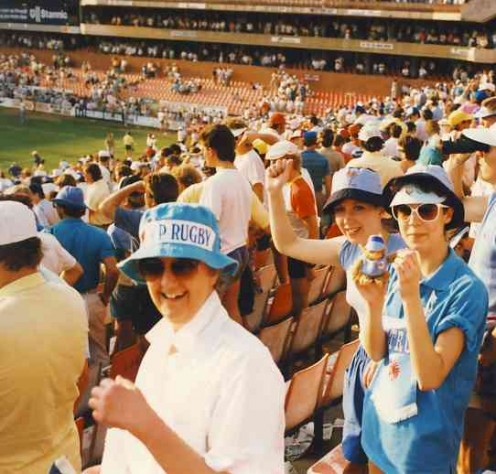 The excitement of a final at Loftus Versfeld. Catherine and Susan at the 1988 final. Source Catherine McGregor