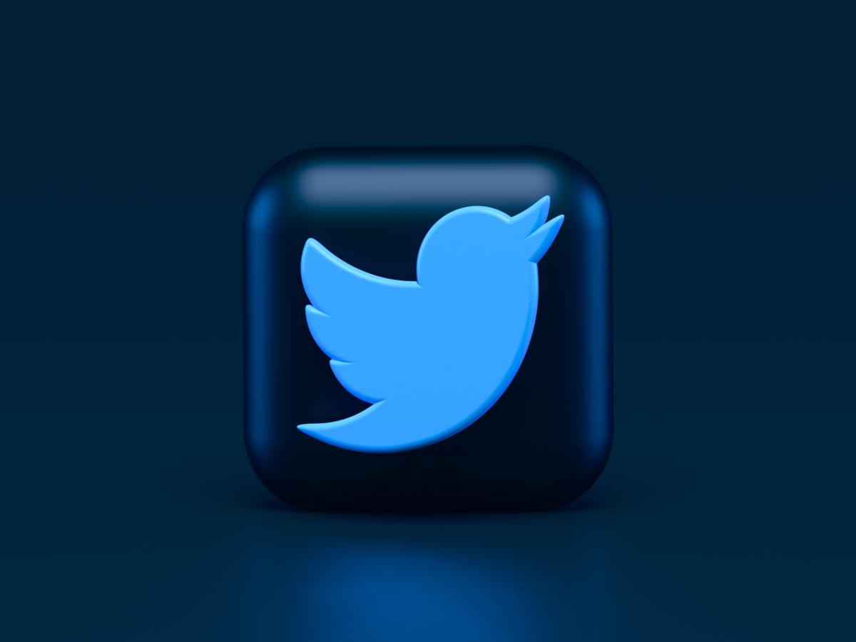 90+ Deep Twitter Quotes to Gain Followers