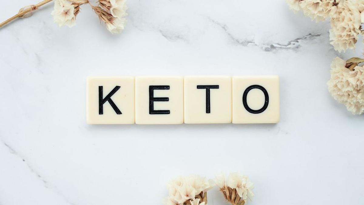 How to Save Money on Keto
