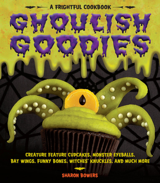 Our inspiration for making spider themed cupcakes came from Ghoulish Goodies. 