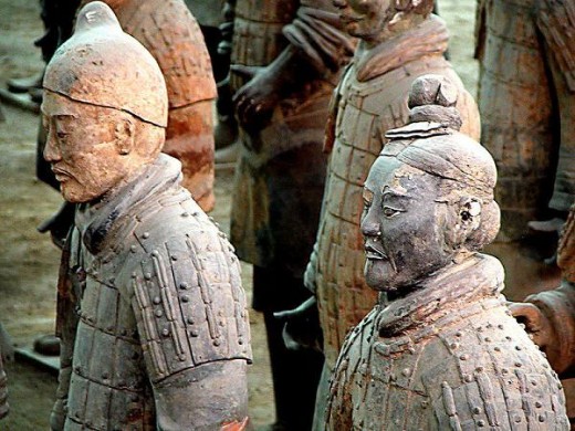 Terra Cotta Warriors:Photo by Peter Morgan from Nomadic, Wikipedia  