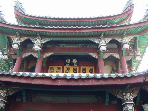 Nanputuo Bell Tower:  Photo by Gisling, Wikipedia 