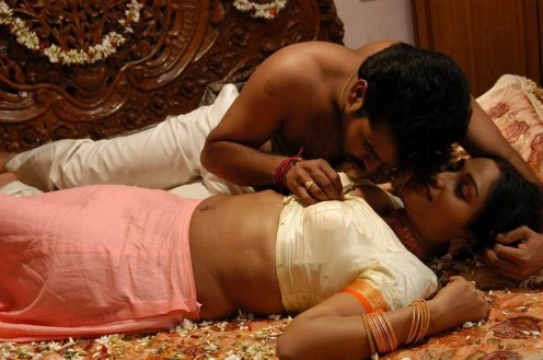 Post Subject Malayalam Hot Movie Gaja Couples Romance Stills Couples Images...