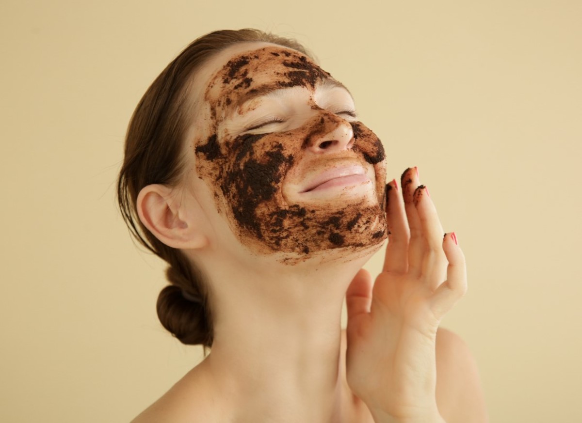 Smoother Skin in No Time: How to Make an Exfoliating Skin Scrub at Home