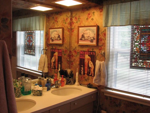 The sink area...functional but so pretty to look at when getting ready in the morning