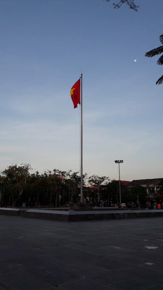 Flag pole