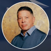 Adam Lindemann profile image
