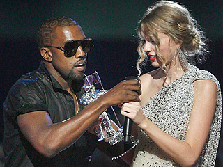 Kanye West Rudely Snatching The Mic from Taylor Swift After She Won Best Female Video.
