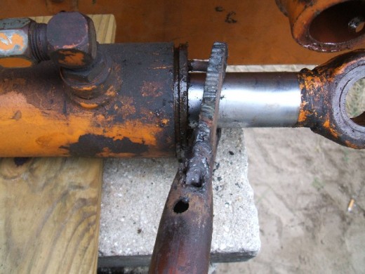 How to Disassemble, Rebuild or Repair Hydraulic Cylinders ...