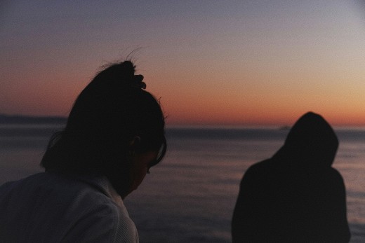 Do you keep falling for the wrong person? Discover the psychology behind your patterns, plus practical steps to choose healthier love.