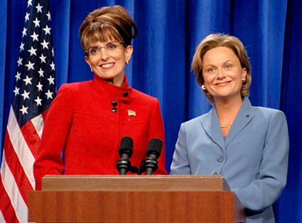 Tina fey and Amy Poehler on Saturday Night Live