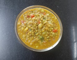 Green Gram Peas Curry