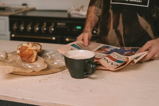 Coffee cup and pastry, Photo by Toa Heftiba on Unsplash