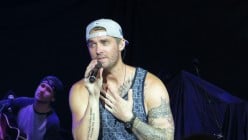 50 Best Country Songs About Situationships