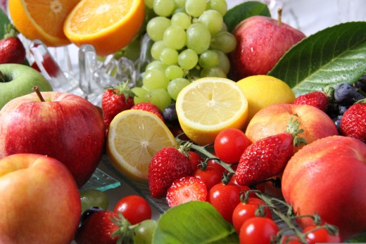 On this page you will get information about common 20+ Fruit names in French for English Readers. The Fruit names have also been provided alongside their images so that the readers can learn them easily.
