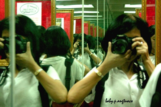 Never-ending reflection and symmetry