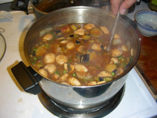 Mix well, and keep on medium-low heat while heating the oven
