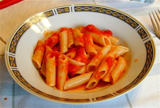 Tomato sauce suffers an ignoble fate on pasta rather than Chicago Style Pizza.