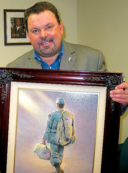 Thomas Kinkade "The Painter of Light" (Photo credit: Wikipedia Commons)