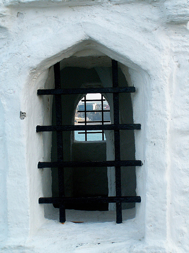 The Huer's Hut, Newquay. A side window, looking through the Huers Hut and out the other side.