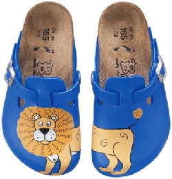 Birkenstock makes cute clog shoes for kids!