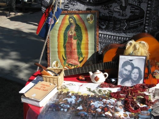 Family honoring their ancestors on El Día de los Muertos