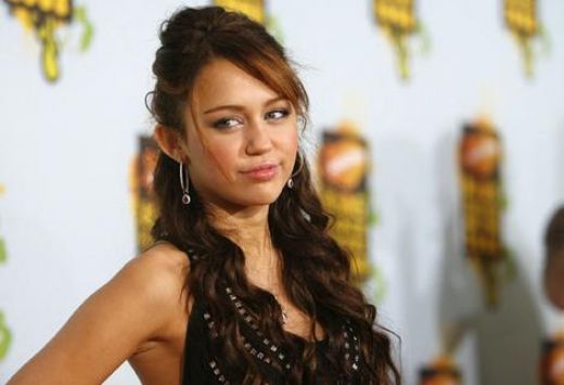 Miley Cyrus is done with the Twitter