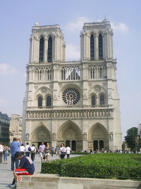 The front facade of Cathedral de Notre Dame