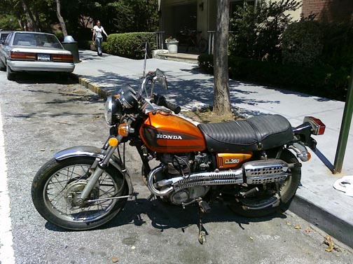 Georgia is a scrambler (with high pipes)