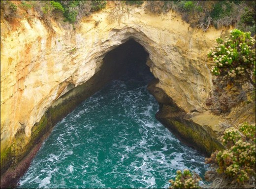 Spectacular Blow Hole near Apollo Bay.