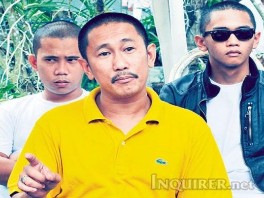 The Vice-Mayor whose wife was killed in the massacre (http://www.inquirer.net/) The Vice-Mayor whose wife was killed in the massacre (http://www.inquirer.net/)
