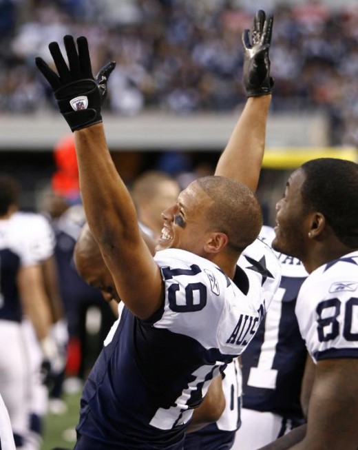 Miles Austin (19) celebrates following his touchdown in the first half of an NFL football game against the Oakland Raiders, Thursday, Nov. 26, 2009, in Arlington, Texas. The Cowboys won 24-7. (AP Photo/Erich Schlegel)