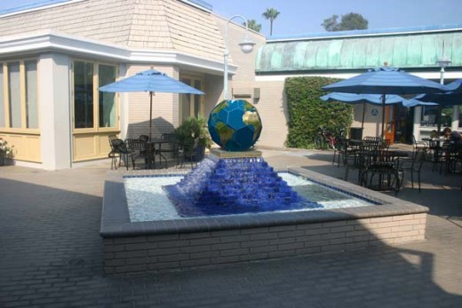 Newport Geographic's fountain, Newport Beach California[1].