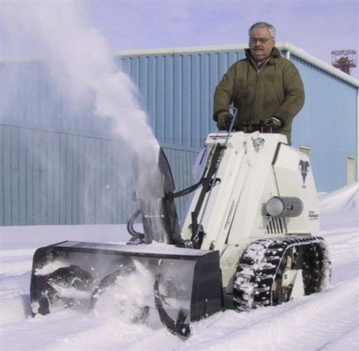 Check out some of our amazing top snow blowers to keep your paths clear of snow this Christmas.