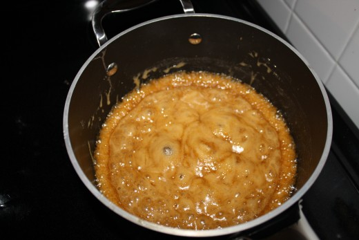 This is roughly how the caramel should look just before mixing with the popcorn.