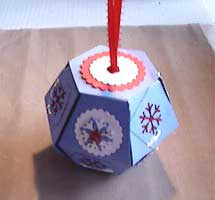 Holiday Ornament Made With the Sizzix Bigz 3D Popup Ball Die