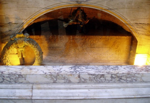 TOMB OUTSIDE ROME OF PAUL THE APOSTLE