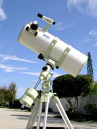 Astronomy Telescopes to buy.    Image taken from http://homeboyastronomy.com copyright 2010.
