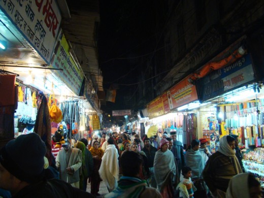 Pilgrims throng the streets of Hardwar at night