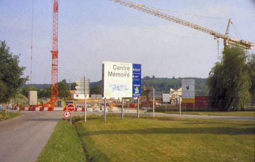 1998 construction memorial centre