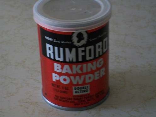 Rumford baking powder does not contain any aluminum.  Good!