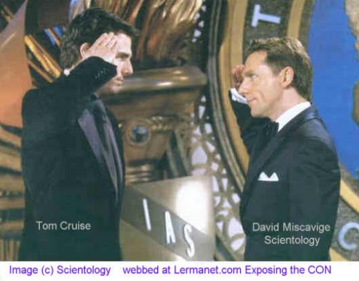 Questions about Cruise's sexuality rage on... But I see nothing gay here...